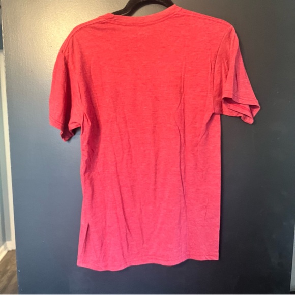 Disney Men Red Tee with Cool Mickey Mouse Graphic T-shirt - Picture 6 of 6